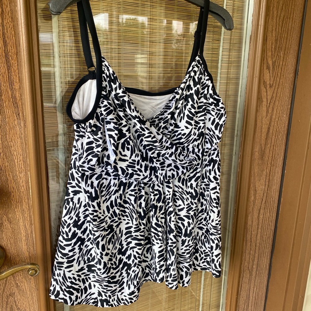 Plus size tankini top